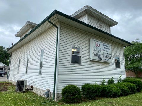 821 Charleston Ave, Mattoon, IL 61938